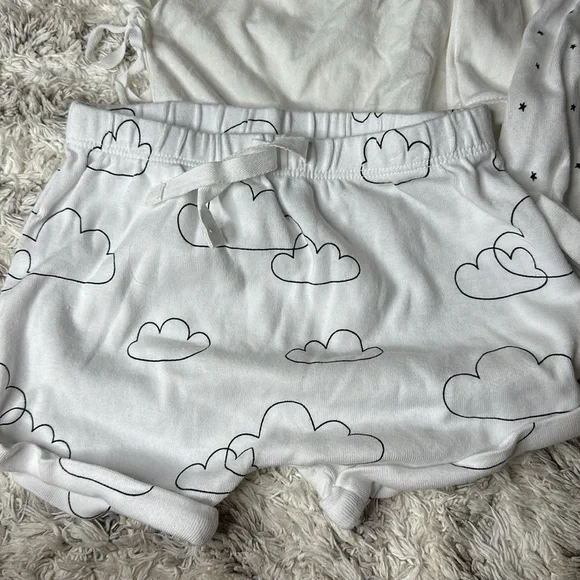 0-4m baby girl lot onsies and diaper covers gap, Gymboree, dress - Picture 3 of 7